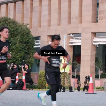 Runner Photo 6763792