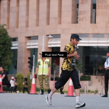 Runner Photo 6763814