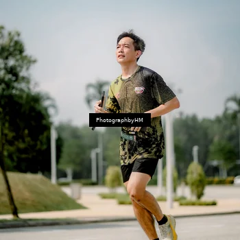Runner Photo 6763824