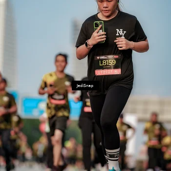 Runner Photo 6763852