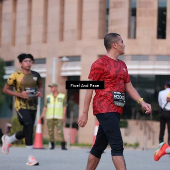 Runner Photo 6763884