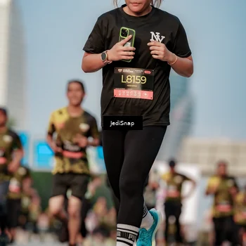 Runner Photo 6763899