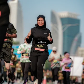 Runner Photo 6763907