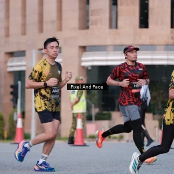 Runner Photo 6763913
