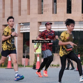 Runner Photo 6763922