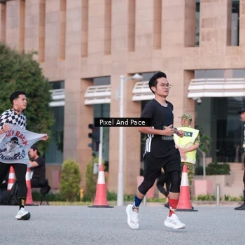Runner Photo 6763941
