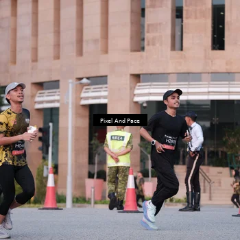 Runner Photo 6763973