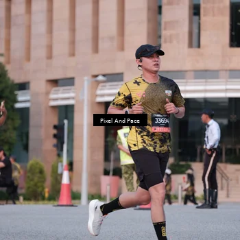 Runner Photo 6763974