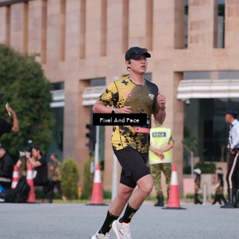 Runner Photo 6763975