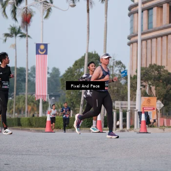 Runner Photo 6764002