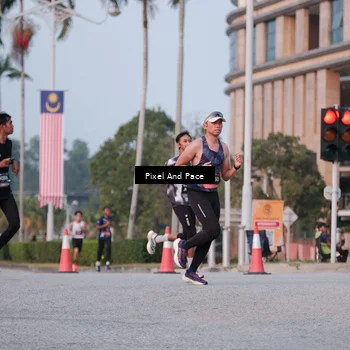 Runner Photo 6764023