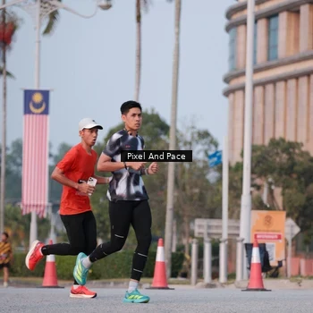 Runner Photo 6764081