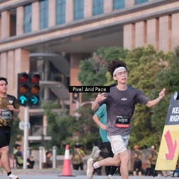 Runner Photo 6764121