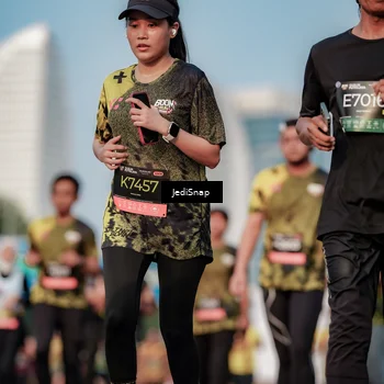 Runner Photo 6764151