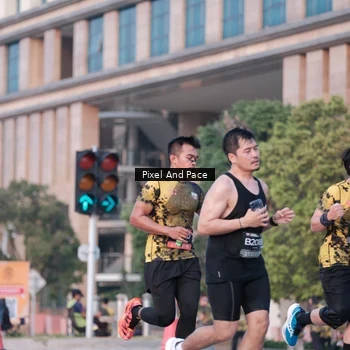 Runner Photo 6764161