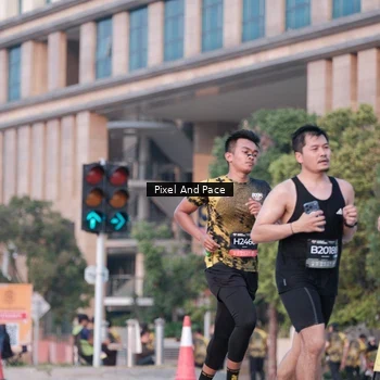 Runner Photo 6764198