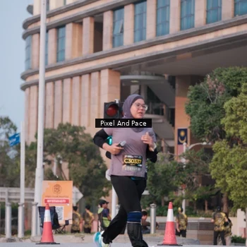 Runner Photo 6764200