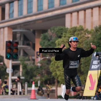 Runner Photo 6764218