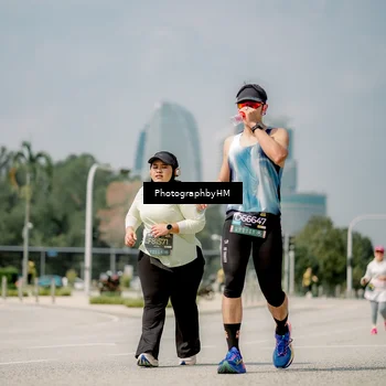 Runner Photo 6764231