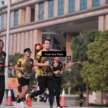 Runner Photo 6764246
