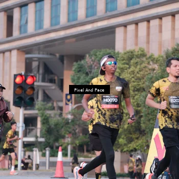 Runner Photo 6764250