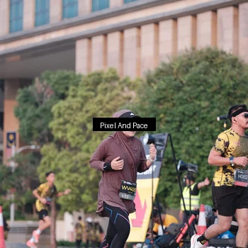 Runner Photo 6764256