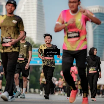 Runner Photo 6764290