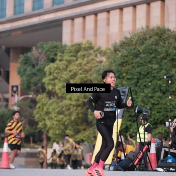 Runner Photo 6764295