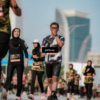 Runner Photo 6764299