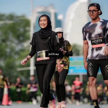 Runner Photo 6764315