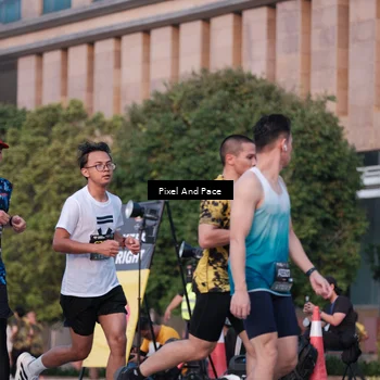 Runner Photo 6764324