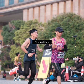 Runner Photo 6764352