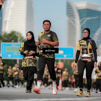 Runner Photo 6764353