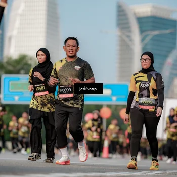 Runner Photo 6764356