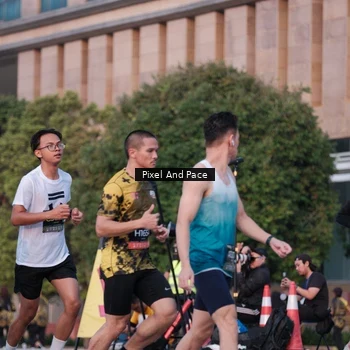 Runner Photo 6764365