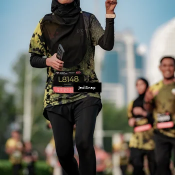Runner Photo 6764367