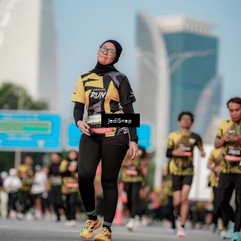 Runner Photo 6764369