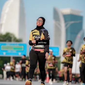 Runner Photo 6764371