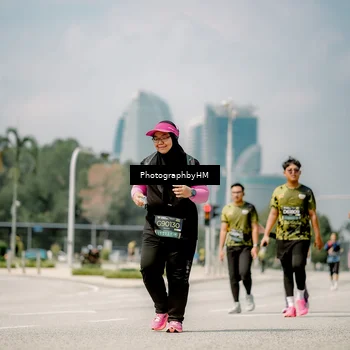 Runner Photo 6764373