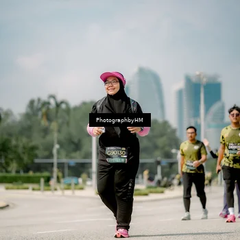 Runner Photo 6764379