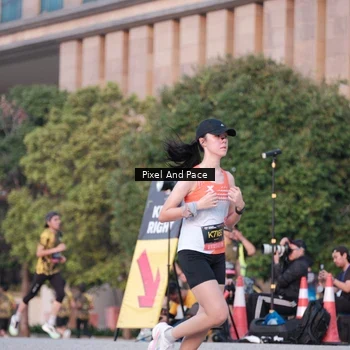 Runner Photo 6764380