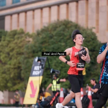 Runner Photo 6764382