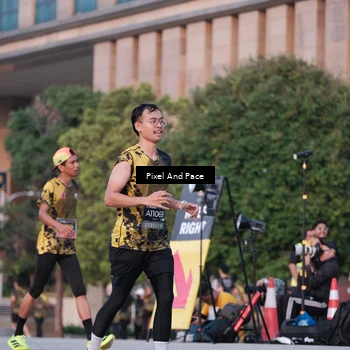 Runner Photo 6764392