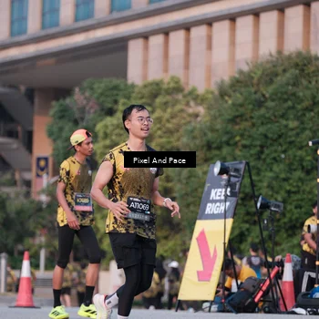 Runner Photo 6764399