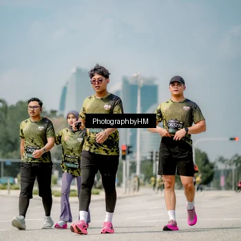 Runner Photo 6764421
