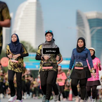 Runner Photo 6764441