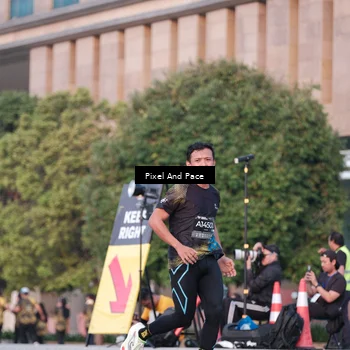 Runner Photo 6764442
