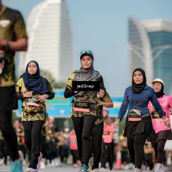 Runner Photo 6764443