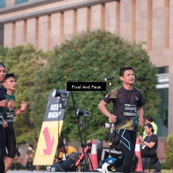 Runner Photo 6764450
