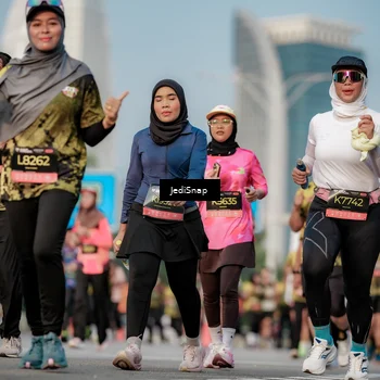 Runner Photo 6764471